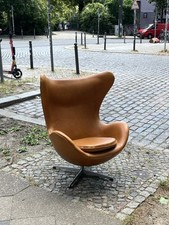 Arne Jacobsen sedia a uovo