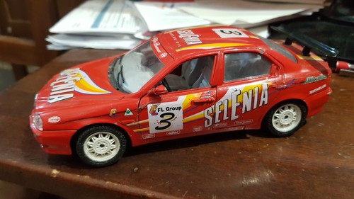 Burago bburago alfa romeo - 1/24,