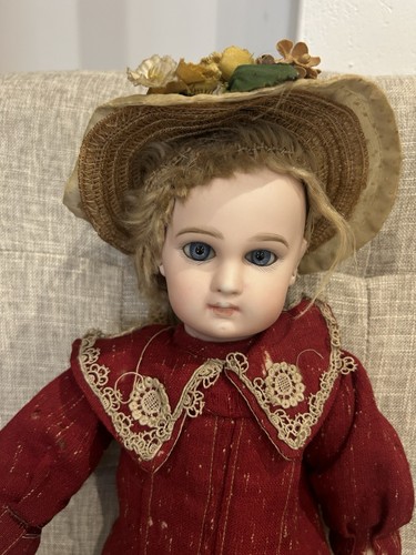 Rare splendide poupée - splendide,