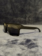 NUOVI occhiali da sole Oakley