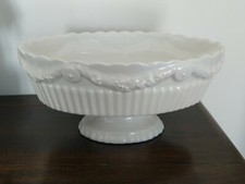 Deruta antica alzata in ceramica con festoni,piccola sbeccatura