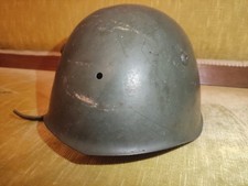 ELMO ITALIANO MOD. 1933 GRIGIOVERDE CON FORO CENTRALE (UNPA RSI RETROVIE)