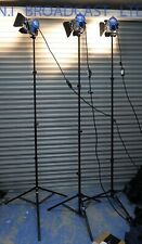 3x Arri 300plus 300watt luci