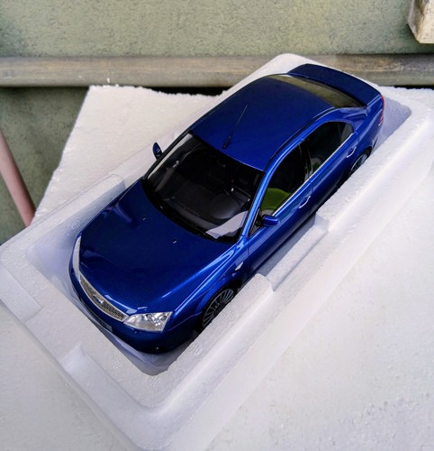 Ford mondeo st220 18 - ford, 1/18