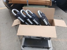 Thule 834 Hull-a-Port set di 4 porta kayak mai installato