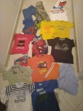 Preparo Lotto stock abbigliamento bambino 4 anni NR 20 pezzi