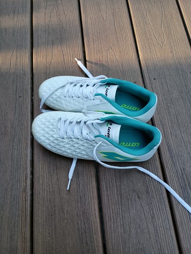Lotto tennis shoes with cleats