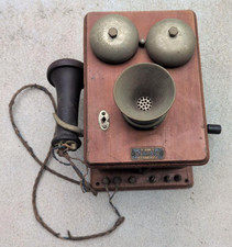 Antico telefono giapponese da