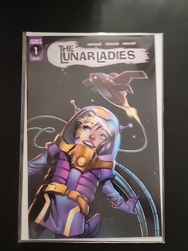 The lunar ladies - #1, morales