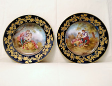 SPLENDIDA COPPIA DI ANTICHI PIATTI VINCENNES / SÉVRES BORDO ORO, FIRMATI.