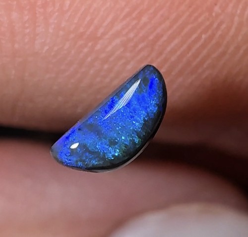 Opale nero australiano