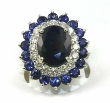 Halo Solitaire 9.50 CT Oval