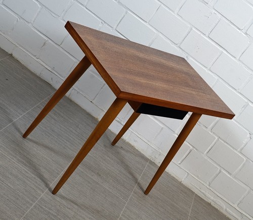 Elegante tavolo legno - in,