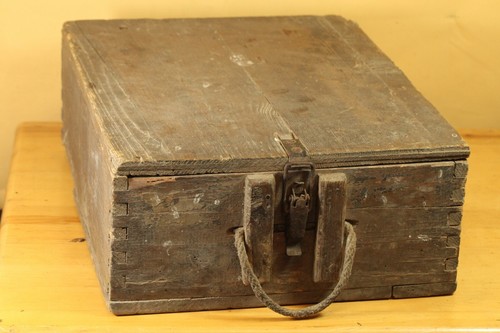 Scatola munizioni legno