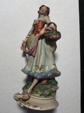 Capodimonte statuetta di figura femminile del maestro ceramista Toni Cingano