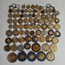 Collezione 79 Medaglie Diverse Sportive Primi Anni 2000 Usate  N00050