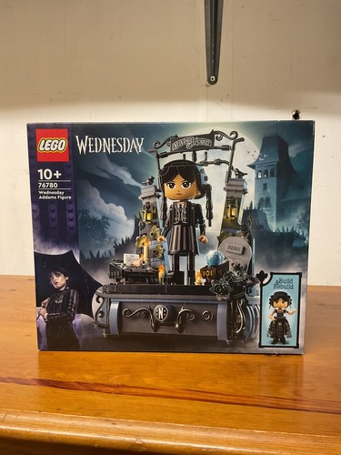 Lego 76780 wednesday - wednesday, addams