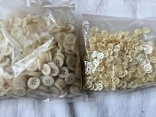 stock bottoni 2 tipi e 2