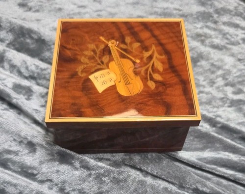 Music box swiss reuge made - box,