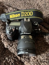 NIKON d200 CON 3 OBBIETTIVI Trattabile