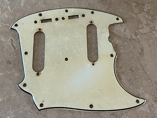 Battipenna perloide chitarra