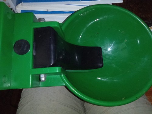 Abbeveratoio bovini equini - abbeveratoio,