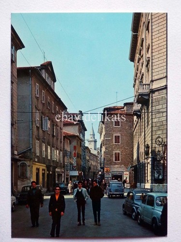 Trieste piazza cavana animata - cavana,