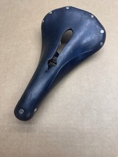 Sella Brooks B17 in pelle nera con ritaglio made in England