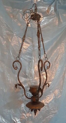 Antico elegante lampadario