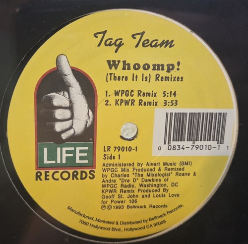 Whoomp there tag - it, by