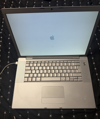 Apple macbook pro - 15.4", core