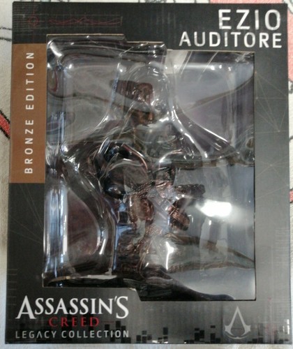 Busto ezio auditore - busto,