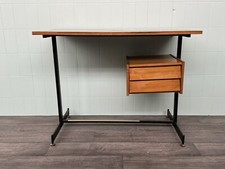 Scrivania Italiana Vintage Anni 60 In Metallo E Legno Con Cassetti