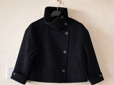 Cappotto con collo alto in