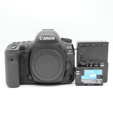 EXC+ Canon EOS 5D Mark IV DSLR