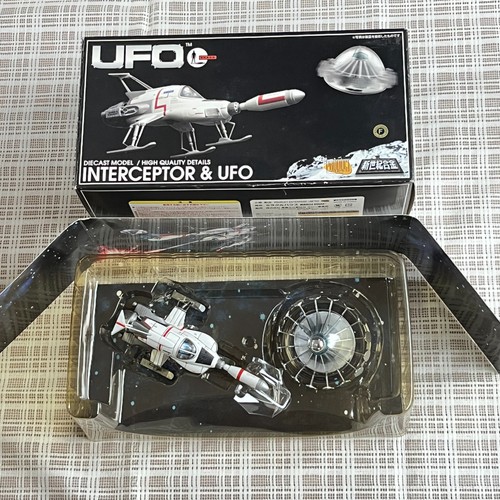 Ufo shado interceptor - ufo,