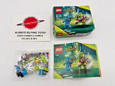 Alien Striker 7049 Lego Alien