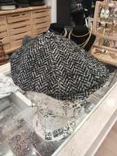 Berretto Petracci Devis Vita