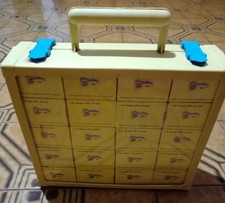 * Maxi Sorpresiere Mulino Bianco vintage anni 80 sorpresiere con 36 sorpresine