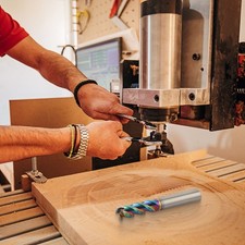 Fresatrice in metallo duro 3