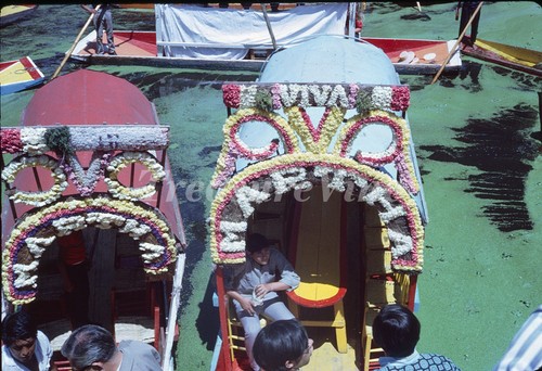 Trajineras colorato canale - trajineras,