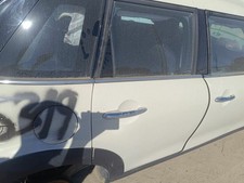 41007327450 rear door right
