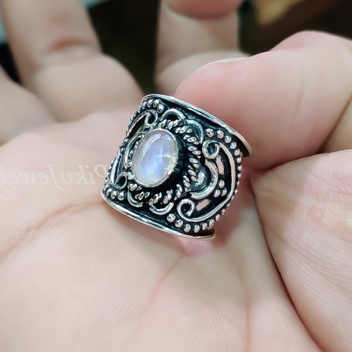 Pietra luna arcobaleno - di,