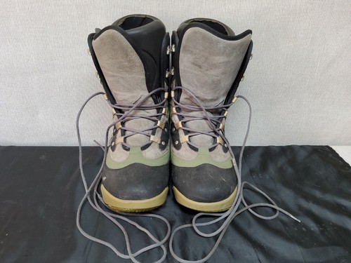 Snow board boots