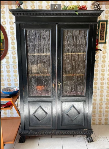 Credenza con vetrina antica - credenza,