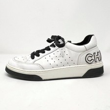 Sneakers Chanel in pelle