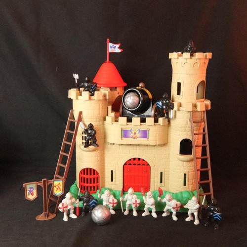 Castello vintage esteso - , redbox