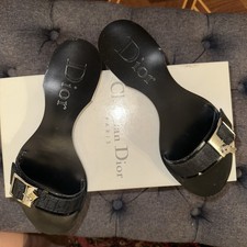 Sandalo Christian Dior logo