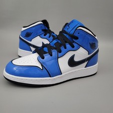 Jordan 1 Mid Signal Sneaker