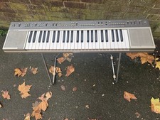 SINTETIZZATORE ANALOGICO